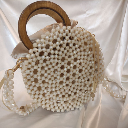 کیف گرد دسته چوبی