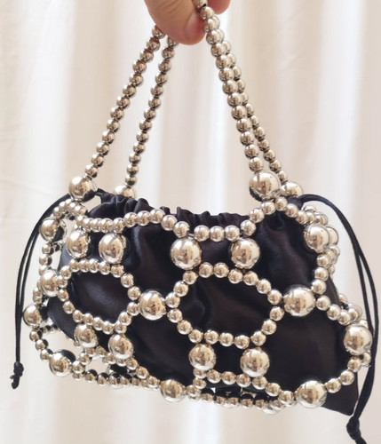 سایز متوسط نقره ای